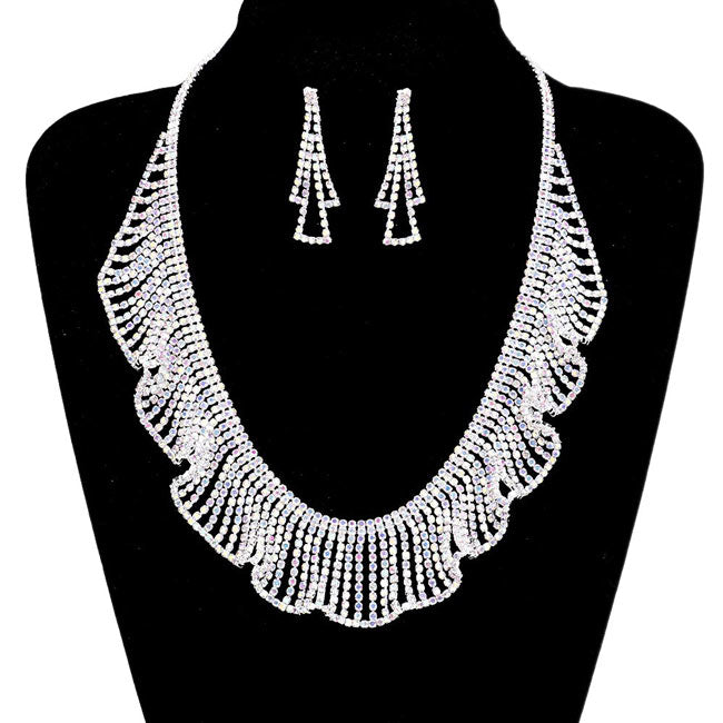 AB Silver Rhinestone Crystal Bib Necklace. These gorgeous bib necklace pieces will show your class in any special occasion. The elegance of these Stone goes unmatched, great for wearing at a party! stunning jewelry set will sparkle all night long making you shine like a diamond. Perfect jewelry to enhance your look. Suitable for wear Party, Wedding, Date Night or any special events. 