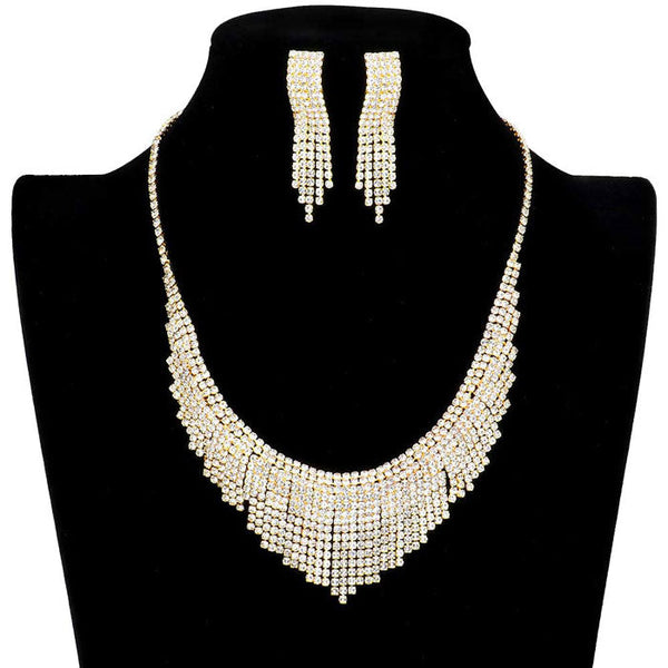 Gold Crystal Rhinestone Pave Fringe Necklace. Beautifully crafted design adds a gorgeous glow to any outfit. Perfect for adding just the right amount of shimmer & shine and a touch of class to special events. Suitable for wear Party, Wedding, Date Night or any special events. Perfect Birthday, Anniversary, Prom Jewellery, Thank you Gift.