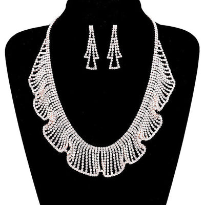 Rose Gold Rhinestone Crystal Bib Necklace. These gorgeous bib necklace pieces will show your class in any special occasion. The elegance of these Stone goes unmatched, great for wearing at a party! stunning jewelry set will sparkle all night long making you shine like a diamond. Perfect jewelry to enhance your look. Suitable for wear Party, Wedding, Date Night or any special events.