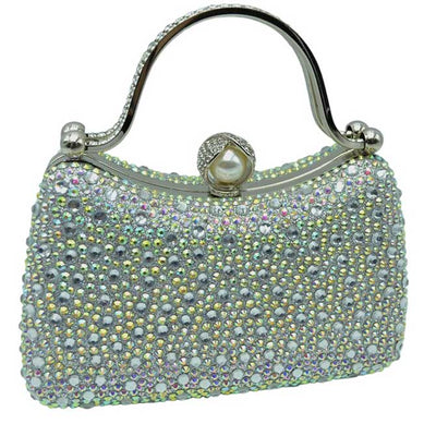 Silver Multi Crystal Diamond Top Handle Embellished Evening Clutch Bag is a remarkable evening bag, crafted from premium materials with a crystal diamond top handle for a special touch. Featuring a soft-textured fabric lining and a stylish, elegant exterior, this clutch bag is ideal for special occasions.